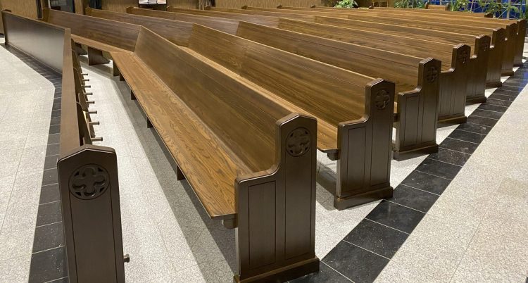 Pew side Isle 2 - Edit